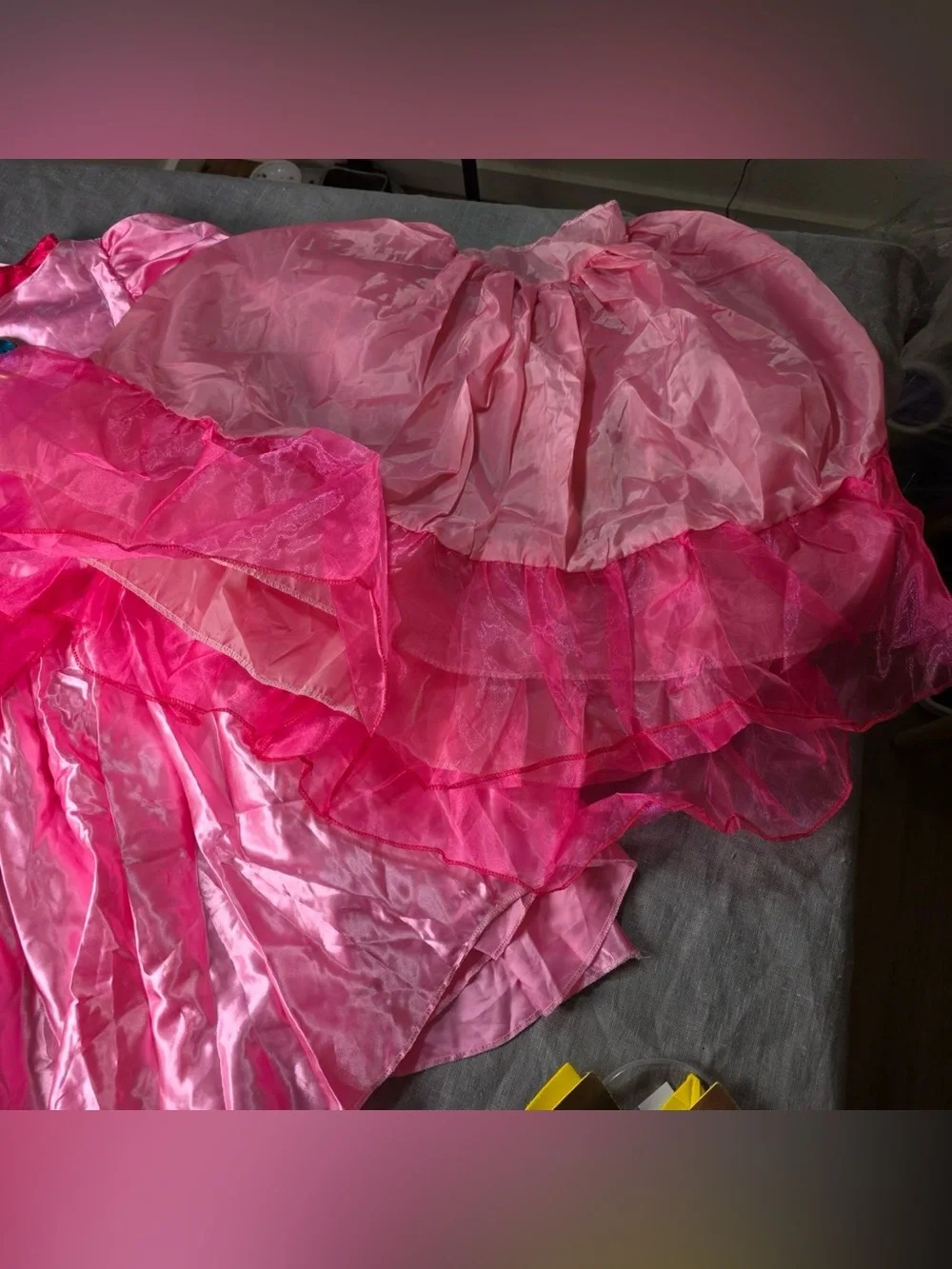 Super Mario Princess Peach Costume Kids Large 10-12 Deluxe Dress Petticoat Crown